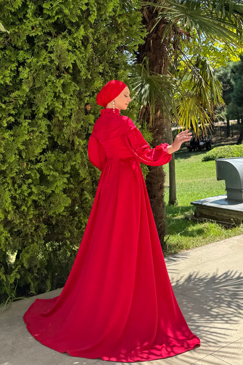 Işıl Kırmızı Abiye
